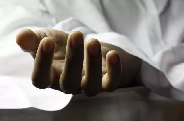 सास और पत्नी का सच आया सामने...युवक ने खत्म की जिंदगी सास और पत्नी का सच आया सामने...युवक ने खत्म की जिंदगी