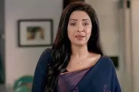 Anupamaa Twist: भावुक मिलन के बाद रजनी का डबल गेम Anupamaa Twist: भावुक मिलन के बाद रजनी का डबल गेम