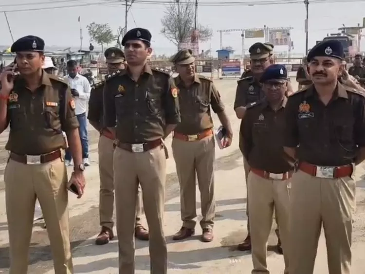 Prayagraj: 5 हजार पुलिसकर्मी माघ मेला में करेंगे सुरक्षा व्यवस्था का जिम्मा Prayagraj: 5 हजार पुलिसकर्मी माघ मेला में करेंगे सुरक्षा व्यवस्था का जिम्मा