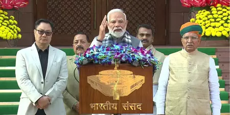 सदन में ड्रामा नहीं, डिलीवरी होनी चाहिए, शीतकालीन सत्र से पहले पीएम मोदी का संदेश सदन में ड्रामा नहीं, डिलीवरी होनी चाहिए, शीतकालीन सत्र से पहले पीएम मोदी का संदेश