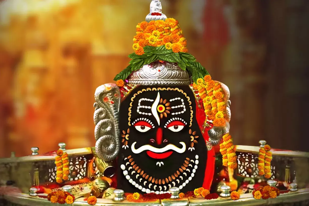 Ujjain: महाकाल मंदिर ने बदली आरती बुकिंग प्रक्रिया, जानें नई व्यवस्था Ujjain: महाकाल मंदिर ने बदली आरती बुकिंग प्रक्रिया, जानें नई व्यवस्था