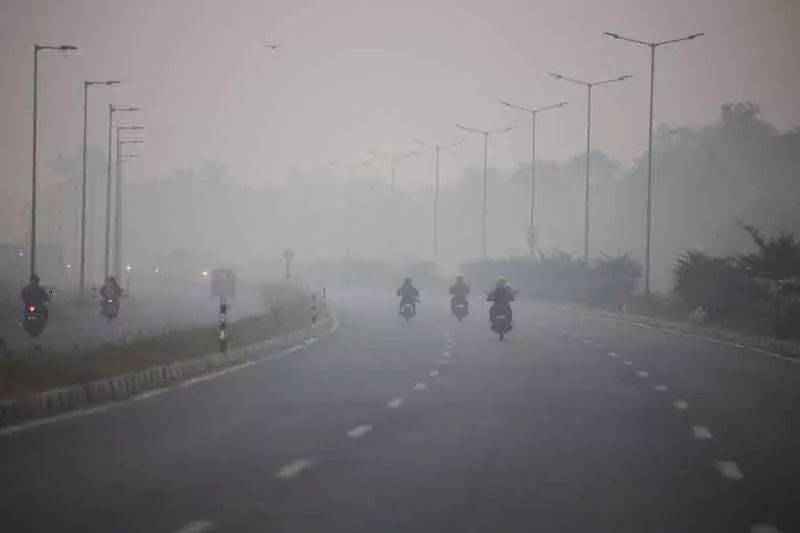 Delhi में AQI 24 दिन बाद 279 पर खराब कैटेगरी में पहुंचा Delhi में AQI 24 दिन बाद 279 पर खराब कैटेगरी में पहुंचा