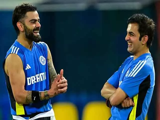India vs South Africa 1st ODI: गौतम गंभीर ने विराट कोहली के प्रदर्शन की सराहना की India vs South Africa 1st ODI: गौतम गंभीर ने विराट कोहली के प्रदर्शन की सराहना की