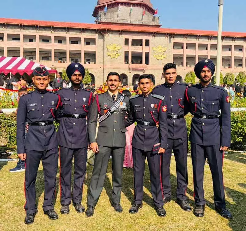 महाराजा रणजीत सिंह आर्म्ड फोर्सेज़ प्रिपरेटरी इंस्टीट्यूट, मोहाली के छह पुराने स्टूडेंट्स ने NDA से ग्रेजुएशन किया महाराजा रणजीत सिंह आर्म्ड फोर्सेज़ प्रिपरेटरी इंस्टीट्यूट, मोहाली के छह पुराने स्टूडेंट्स ने NDA से ग्रेजुएशन किया