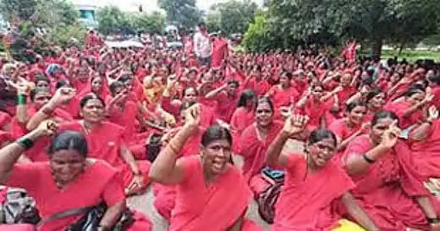 Doddaballapura : आंगनवाड़ी वर्कर्स की आज से अनिश्चितकालीन हड़ताल Doddaballapura : आंगनवाड़ी वर्कर्स की आज से अनिश्चितकालीन हड़ताल
