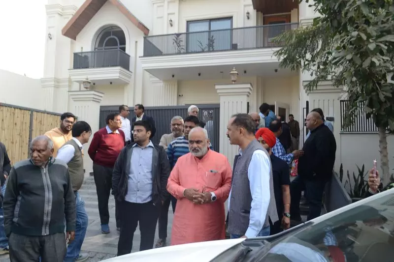 Karnal में दिनदहाड़े हुई डकैती पहले से प्लान नहीं थी पुलिस जांच Karnal में दिनदहाड़े हुई डकैती पहले से प्लान नहीं थी पुलिस जांच
