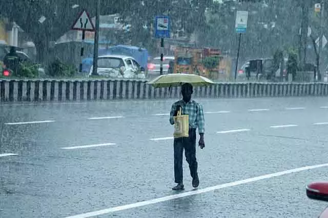 चेन्नई, तिरुवल्लूर के लिए ऑरेंज अलर्ट : 200 mm तक बारिश की संभावना चेन्नई, तिरुवल्लूर के लिए ऑरेंज अलर्ट : 200 mm तक बारिश की संभावना