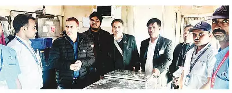 ‘कचरा प्रबंधन’: Jammu रेलवे डिवीजन ने ट्रेनों में ‘संवाद’ आयोजित किया ‘कचरा प्रबंधन’: Jammu रेलवे डिवीजन ने ट्रेनों में ‘संवाद’ आयोजित किया