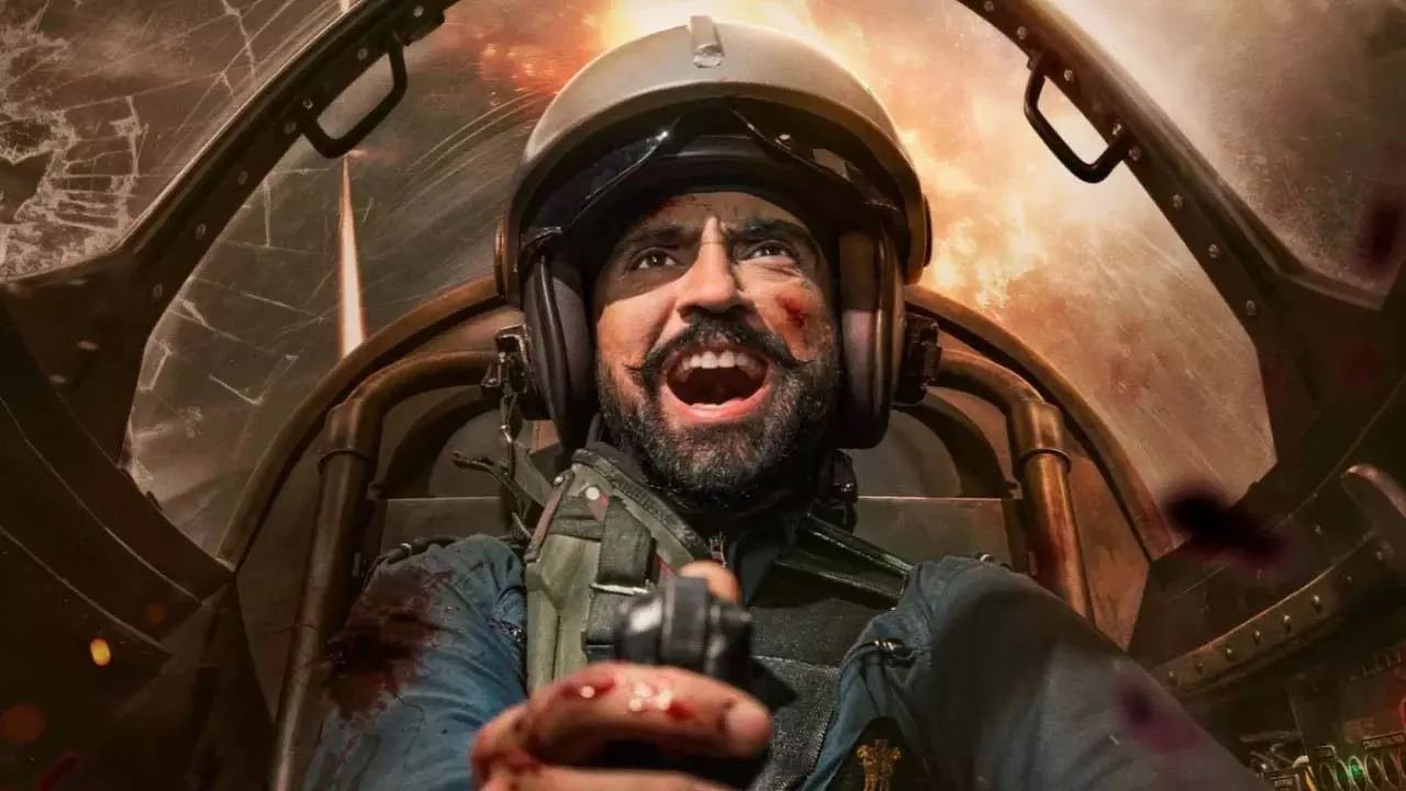 Border 2 के पहले लुक में दिलजीत दोसांझ एक निडर योद्धा के रूप में उभरे Border 2 के पहले लुक में दिलजीत दोसांझ एक निडर योद्धा के रूप में उभरे