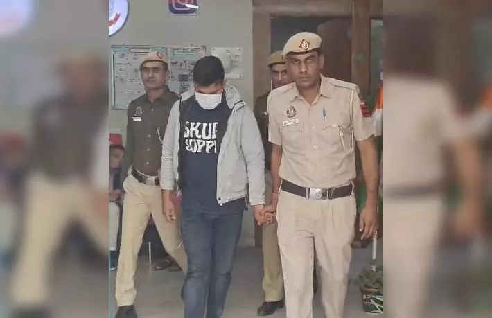 पुलिस ने इंटरस्टेट साइबर फ्रॉड सिंडिकेट का किया भंडाफोड़, 3 गिरफ्तार पुलिस ने इंटरस्टेट साइबर फ्रॉड सिंडिकेट का किया भंडाफोड़, 3 गिरफ्तार