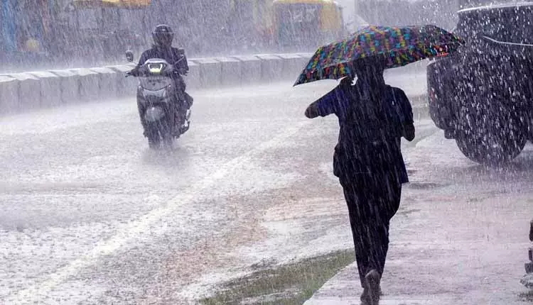 अगले तीन घंटों में ओडिशा के 22 जिलों में हल्की से मध्यम बारिश की संभावना: IMD अगले तीन घंटों में ओडिशा के 22 जिलों में हल्की से मध्यम बारिश की संभावना: IMD