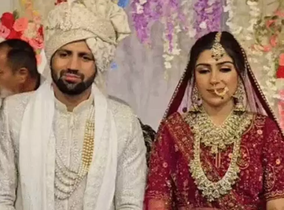Sonipat: ओलंपियन रवि दहिया की शादी, दहेज में लिया मात्र 1 रुपये Sonipat: ओलंपियन रवि दहिया की शादी, दहेज में लिया मात्र 1 रुपये