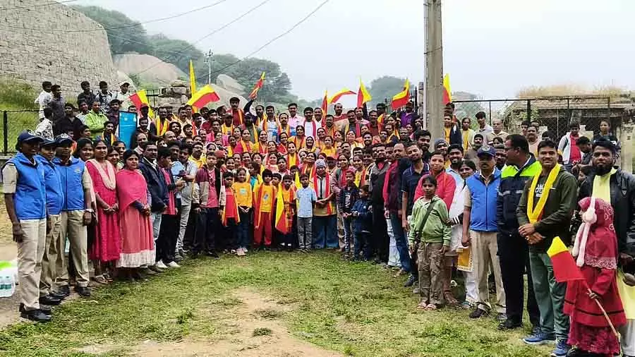 Madhugiri : एकशिला हिल पर राज्योत्सव Madhugiri : एकशिला हिल पर राज्योत्सव