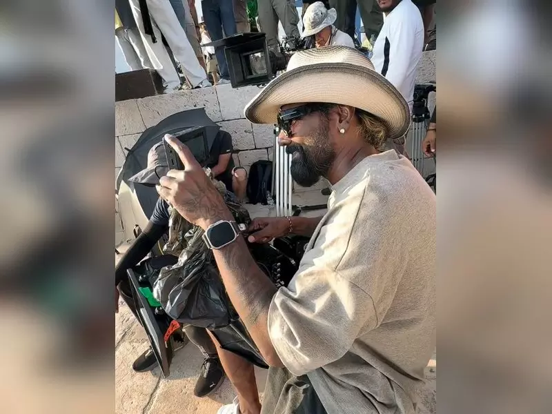 Remo DSouza ने ‘तू मेरी मैं तेरा’ गाने का बीटीएस दिखाया Remo DSouza ने ‘तू मेरी मैं तेरा’ गाने का बीटीएस दिखाया