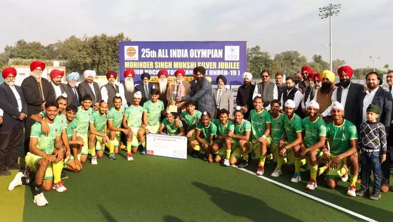 राउंड ग्लास अकादमी ने SAI-दिल्ली को हराकर खिताब जीता राउंड ग्लास अकादमी ने SAI-दिल्ली को हराकर खिताब जीता