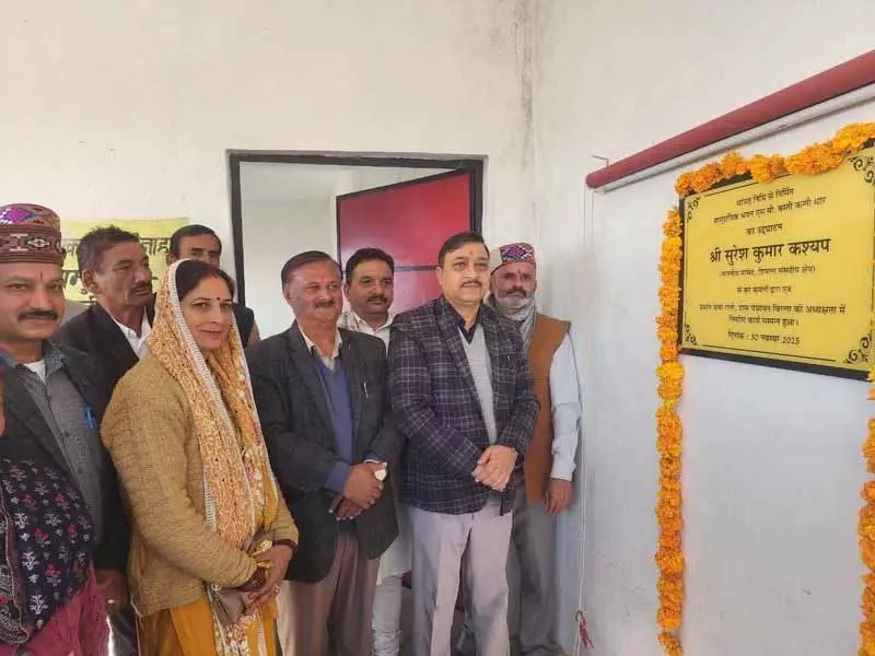 सरकार ने डीज़ल पर VAT तीन गुना कर दिया है, बिजली के दाम बढ़ा दिए हैं: शिमला के MP सरकार ने डीज़ल पर VAT तीन गुना कर दिया है, बिजली के दाम बढ़ा दिए हैं: शिमला के MP