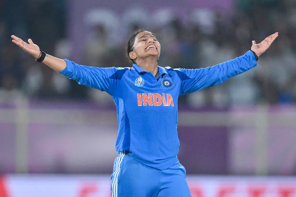 World Cup जीत पर स्नेह राणा को रेल मंत्रालय ने विशेष पद पर प्रमोट किया World Cup जीत पर स्नेह राणा को रेल मंत्रालय ने विशेष पद पर प्रमोट किया