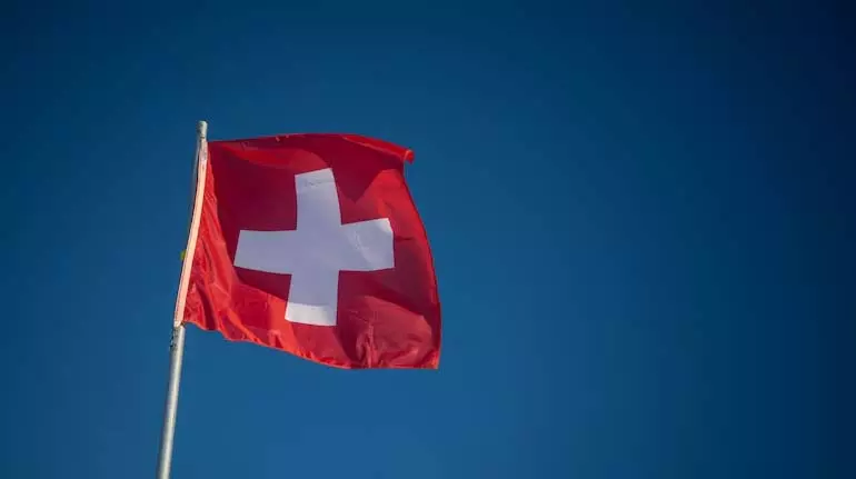 Switzerland ने वेल्थ टैक्स रेफरेंडम को खारिज किया: असर और भारत का हित Switzerland ने वेल्थ टैक्स रेफरेंडम को खारिज किया: असर और भारत का हित