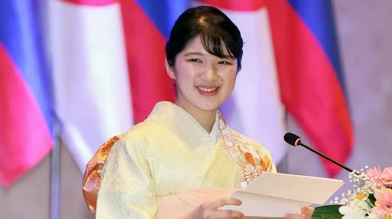 Japan में सिर्फ़ पुरुषों के उत्तराधिकार पर बहस कैसे राजशाही को नया आकार दे सकती है Japan में सिर्फ़ पुरुषों के उत्तराधिकार पर बहस कैसे राजशाही को नया आकार दे सकती है
