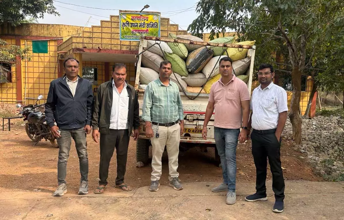 अवैध धान परिवहन और भंडारण पर प्रशासन की कड़ी कार्रवाई, 9,369 क्विंटल धान जब्त अवैध धान परिवहन और भंडारण पर प्रशासन की कड़ी कार्रवाई, 9,369 क्विंटल धान जब्त