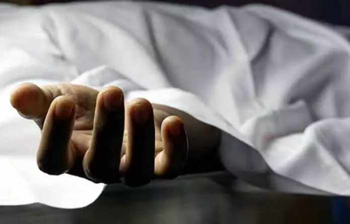 RAJOURI: संदिग्ध परिस्थितियों में महिला की मौत RAJOURI: संदिग्ध परिस्थितियों में महिला की मौत