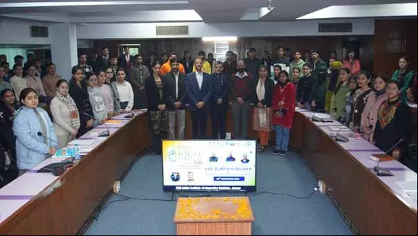CSIR-IIIM ने आईआईएसएफ 2025 का कर्टेन रेजर आयोजित किया CSIR-IIIM ने आईआईएसएफ 2025 का कर्टेन रेजर आयोजित किया