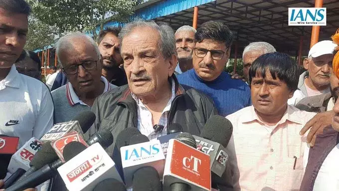 कांग्रेस का जनसंपर्क अभियान: बिरेंद्र सिंह ने समाज को एकजुट करने का लिया संकल्प कांग्रेस का जनसंपर्क अभियान: बिरेंद्र सिंह ने समाज को एकजुट करने का लिया संकल्प
