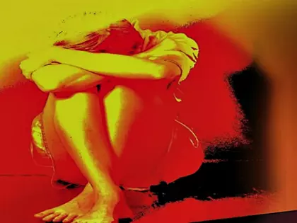 कर्नाटक में PhD स्कॉलर ने हैरेसमेंट का आरोप लगाते हुए सुसाइड की कोशिश की कर्नाटक में PhD स्कॉलर ने हैरेसमेंट का आरोप लगाते हुए सुसाइड की कोशिश की