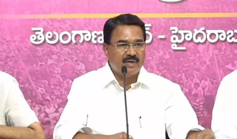 निरंजन रेड्डी ने कांग्रेस पर Telangana को कर्ज, गिरावट और धोखे में धकेलने का आरोप लगाया निरंजन रेड्डी ने कांग्रेस पर Telangana को कर्ज, गिरावट और धोखे में धकेलने का आरोप लगाया