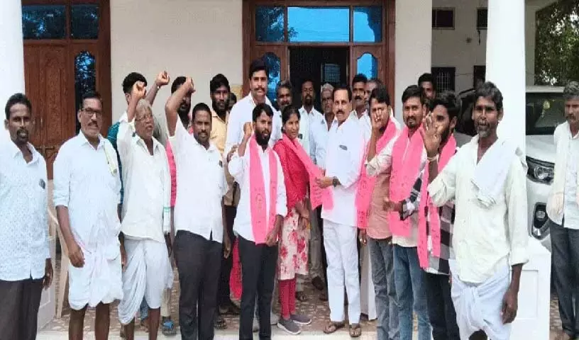 BRS पार्टी तेलंगाना राज्य के लिए श्री राम की रक्षा है: पूर्व विधायक रामावत रवींद्र कुमार BRS पार्टी तेलंगाना राज्य के लिए श्री राम की रक्षा है: पूर्व विधायक रामावत रवींद्र कुमार