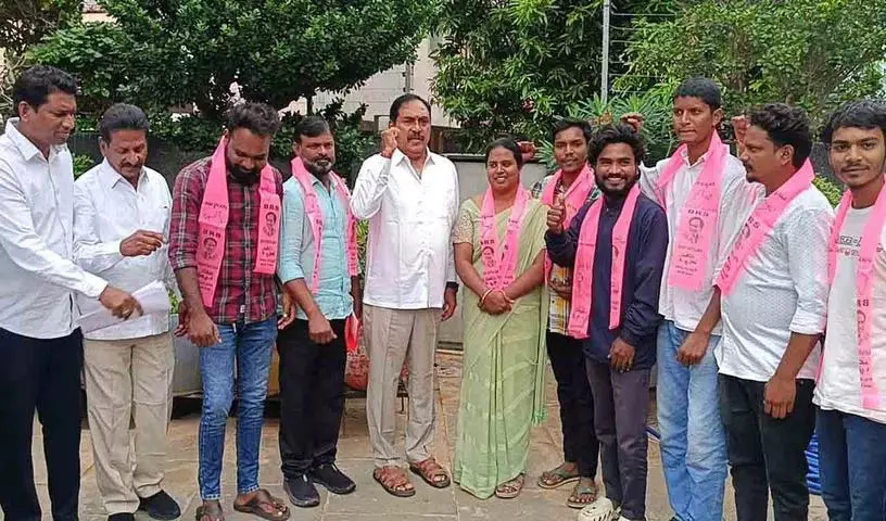 कांग्रेस के खराब शासन के कारण लोग परेशान हैं: पूर्व मंत्री Errabelli कांग्रेस के खराब शासन के कारण लोग परेशान हैं: पूर्व मंत्री Errabelli