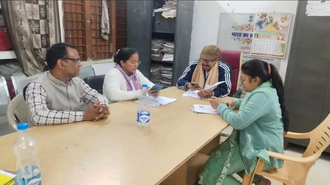 कलेक्टर ने मतदाताओं से गणना पत्रक शीघ्र भरकर जमा करने की अपील कलेक्टर ने मतदाताओं से गणना पत्रक शीघ्र भरकर जमा करने की अपील