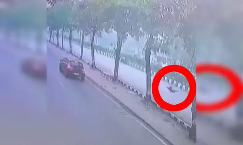 ब्लॉगर की मौत, VIDEO देख लोग रह गए हक्के-बक्के