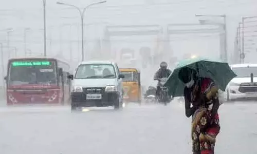 चेन्नई के पास बना रहेगा डीप डिप्रेशन : कलपक्कम के पास तट पार करेगा चेन्नई के पास बना रहेगा डीप डिप्रेशन : कलपक्कम के पास तट पार करेगा