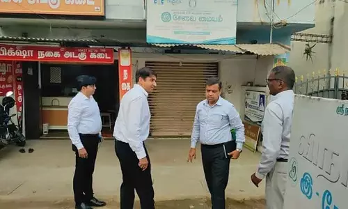 CBI के डीआईजी अतुलकुमार ठाकुर ने करूर वेलुचामिपुरम का निरीक्षण किया CBI के डीआईजी अतुलकुमार ठाकुर ने करूर वेलुचामिपुरम का निरीक्षण किया