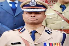 Haryana के डीजीपी ने गुड़गांव साइबर क्राइम पुलिस स्टेशन का औचक दौरा किया