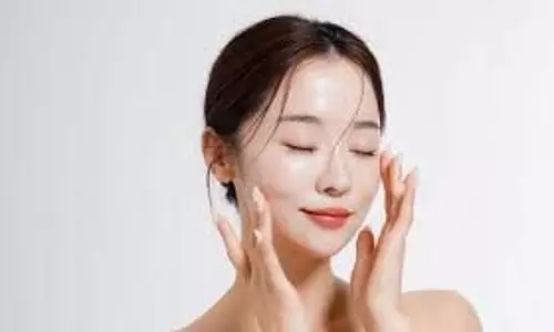 Korean Glass Skin: चेहरे पर इस सफेद चीज का पानी लगाने से चेहरे पर मिल सकता है कोरियन वाला निखार
