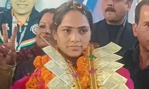 Mandi: जिला कबड्डी संघ ने किया भावना ठाकुर का भव्य स्वागत