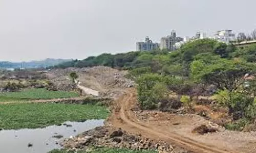Mumbai : PMC 15 दिनों में नए होर्डिंग रेट तय करेगी Mumbai : PMC 15 दिनों में नए होर्डिंग रेट तय करेगी