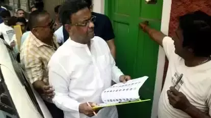 Kolkata: वोट रक्षा शिविर का निरीक्षण करने मेयर ने किया दौरा
