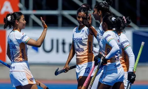 जूनियर महिला टीम की जबरदस्त फॉर्म, नामीबिया पूरी तरह धराशायी जूनियर महिला टीम की जबरदस्त फॉर्म, नामीबिया पूरी तरह धराशायी
