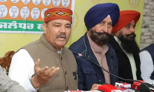 बीजेपी अपनी सरकार बनाने में सक्षम है, पार्टी को चीमा की सलाह की ज़रूरत नहीं: Sampla बीजेपी अपनी सरकार बनाने में सक्षम है, पार्टी को चीमा की सलाह की ज़रूरत नहीं: Sampla