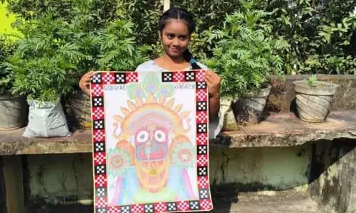 अनोखे पट्टचित्र से Rourkela के किशोर को एशिया बुक ऑफ रिकॉर्ड्स में जगह अनोखे पट्टचित्र से Rourkela के किशोर को एशिया बुक ऑफ रिकॉर्ड्स में जगह