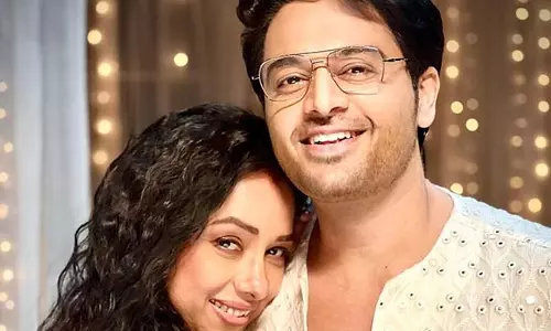 रूपाली गांगुली ने Bigg Boss 19 के लिए गौरव खन्ना को सबके सामने चीयर किया रूपाली गांगुली ने Bigg Boss 19 के लिए गौरव खन्ना को सबके सामने चीयर किया