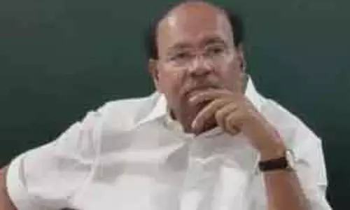रामदास ने अंबुमणि से पीएमके को ‘बचाने’ के लिए पैनल बनाया रामदास ने अंबुमणि से पीएमके को ‘बचाने’ के लिए पैनल बनाया