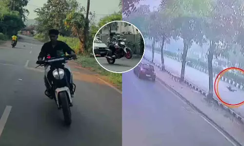Surat: 18 साल के इन्फ्लुएंसर की हाई-स्पीड बाइक एक्सीडेंट में मौत Surat: 18 साल के इन्फ्लुएंसर की हाई-स्पीड बाइक एक्सीडेंट में मौत