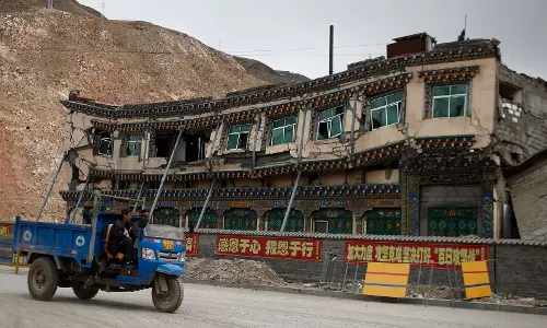 Tibet में 3.3 तीव्रता का भूकंप Tibet में 3.3 तीव्रता का भूकंप