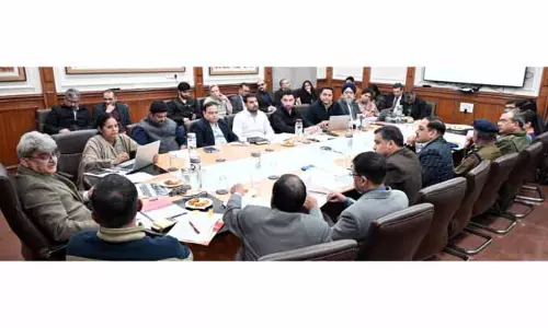 मुख्य सचिव ने J&K के विभागों के लिए BISAG-N समर्थित IT प्लेटफॉर्म पर प्रगति की समीक्षा की