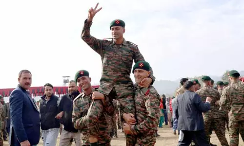 कश्मीर के 262 आर्मी कैडेट्स उधमपुर के JKLI सेंटर से पास आउट हुए कश्मीर के 262 आर्मी कैडेट्स उधमपुर के JKLI सेंटर से पास आउट हुए