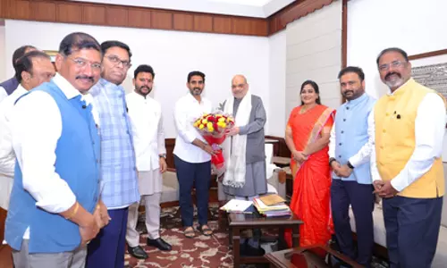 Andhra: चक्रवाती तूफान मंथा से 6,352 करोड़ रुपये का नुकसान अनुमानित किया Andhra: चक्रवाती तूफान मंथा से 6,352 करोड़ रुपये का नुकसान अनुमानित किया